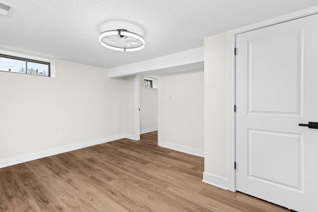 392 33rd Avenue Court, East Moline, IL 61244