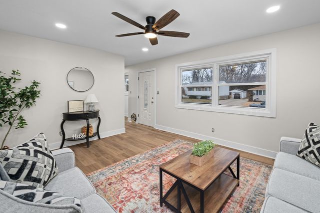 392 33rd Avenue Court, East Moline, IL 61244