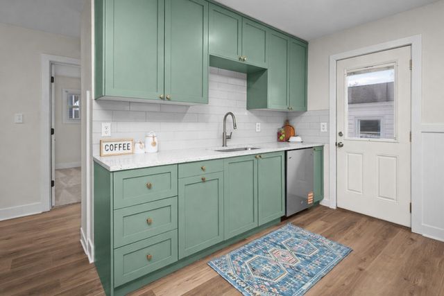 392 33rd Avenue Court, East Moline, IL 61244