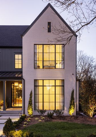 1311 Parker Pl, Brentwood, TN 37027