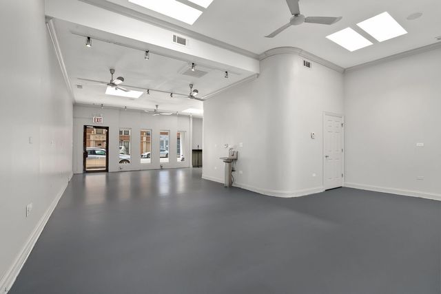 4591 N Elston Avenue, Chicago, IL 60630