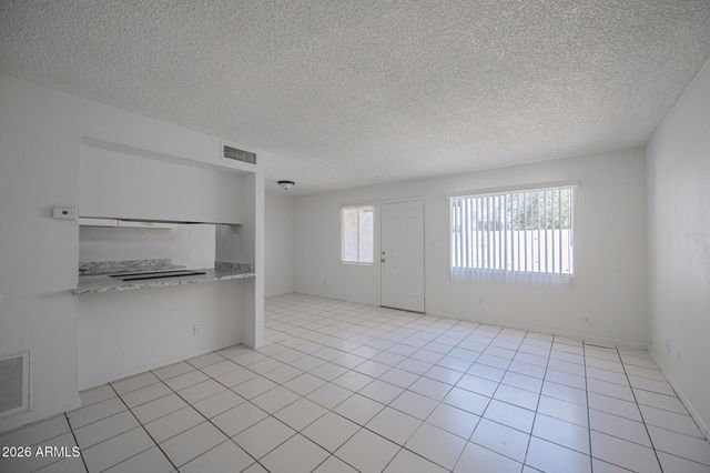 5246 N 42ND Lane, Phoenix, AZ 85019