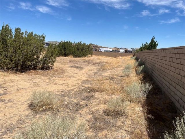38 W Avenue M, Quartz Hill, CA 93536