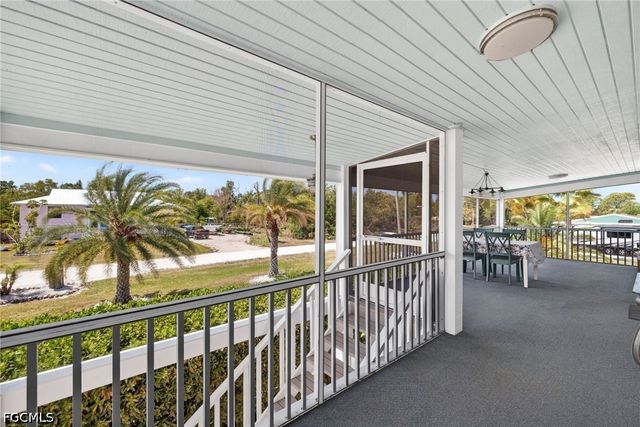 5866 Tahiti DR, Bokeelia, FL 33922