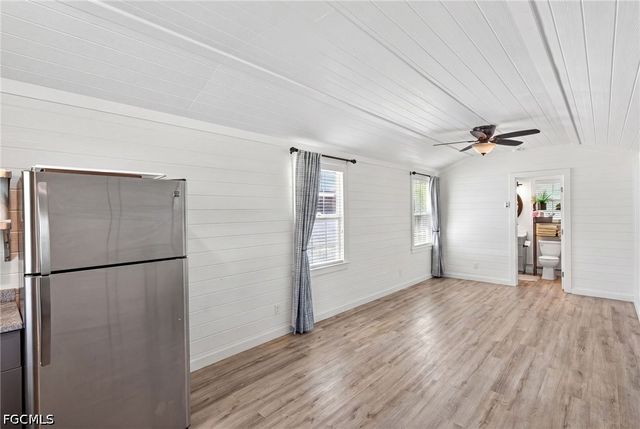 5866 Tahiti DR, Bokeelia, FL 33922