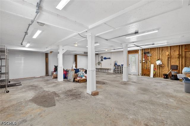 5866 Tahiti DR, Bokeelia, FL 33922