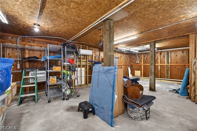 5866 Tahiti DR, Bokeelia, FL 33922