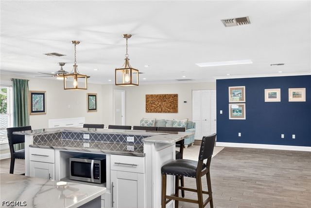 5866 Tahiti DR, Bokeelia, FL 33922