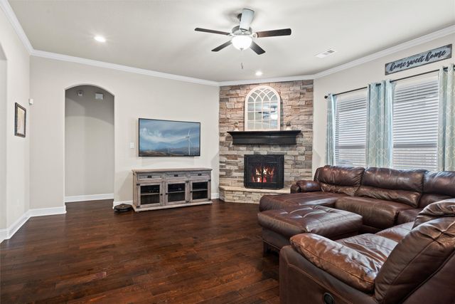 228 Prairie Oak Court, Burleson, TX 76028