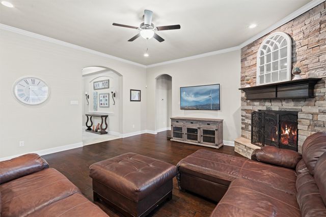 228 Prairie Oak Court, Burleson, TX 76028