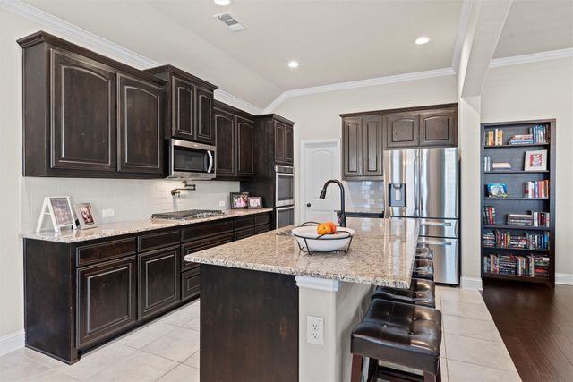 228 Prairie Oak Court, Burleson, TX 76028