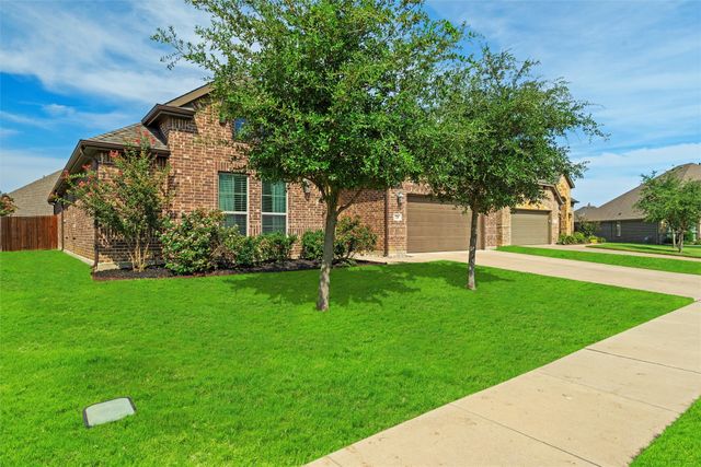 228 Prairie Oak Court, Burleson, TX 76028