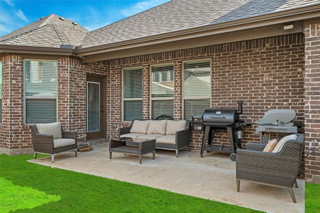 228 Prairie Oak Court, Burleson, TX 76028