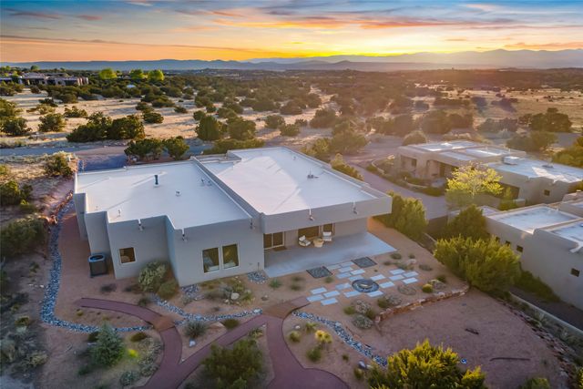 14 Plano Arbolito, Santa Fe, NM 87506