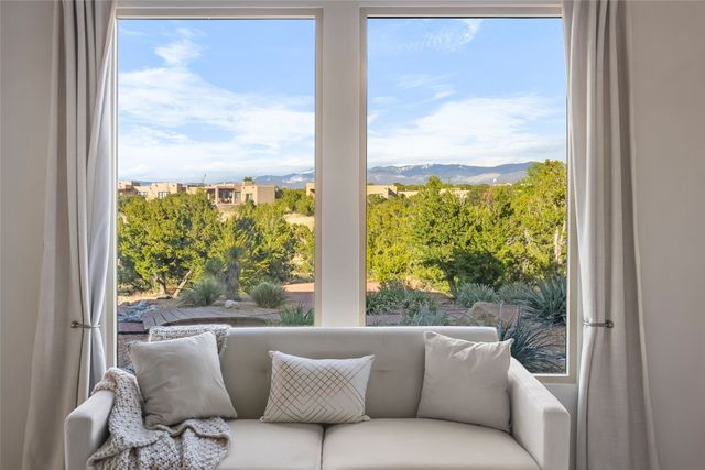 14 Plano Arbolito, Santa Fe, NM 87506