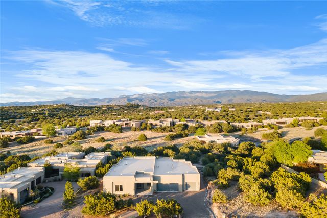 14 Plano Arbolito, Santa Fe, NM 87506