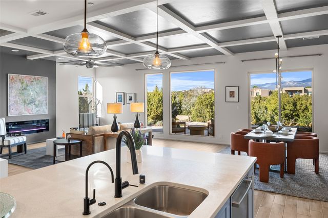 14 Plano Arbolito, Santa Fe, NM 87506