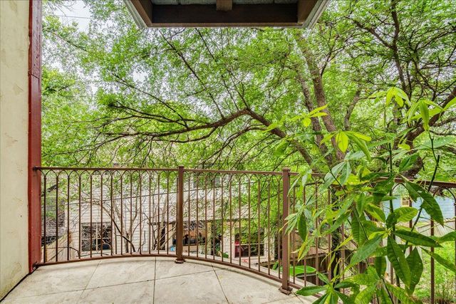3012 S 4th ST B, Austin, TX 78704