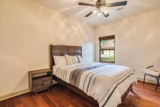 3012 S 4th ST B, Austin, TX 78704