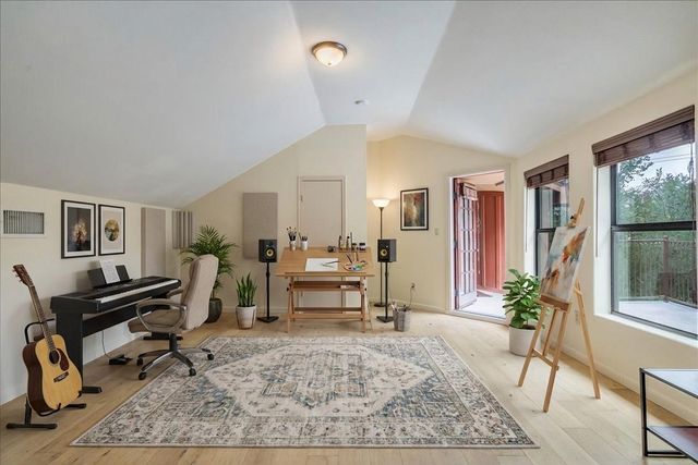 3012 S 4th ST B, Austin, TX 78704