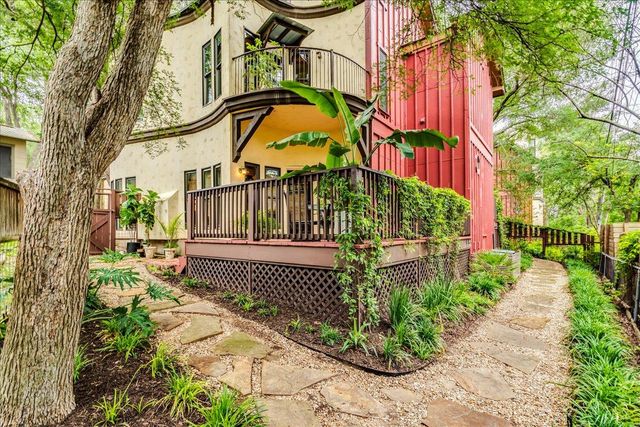3012 S 4th ST B, Austin, TX 78704