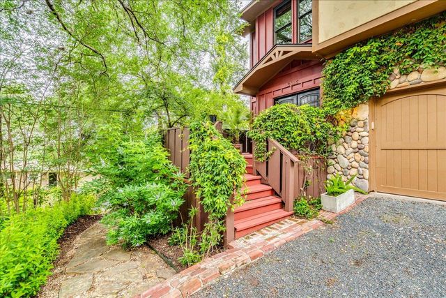 3012 S 4th ST B, Austin, TX 78704