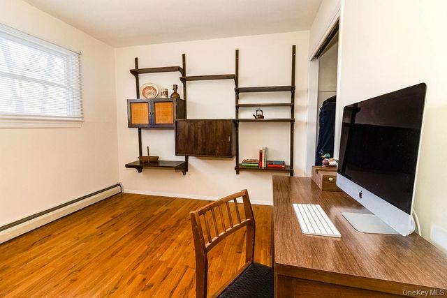 14 Hills Park Lane, Smithtown, NY 11787