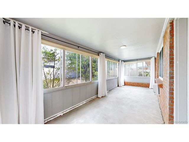 359 Quentin St, Aurora, CO 80011