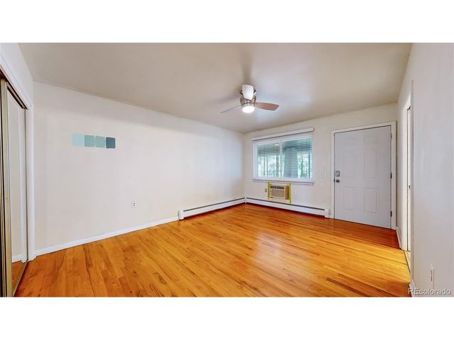 359 Quentin St, Aurora, CO 80011