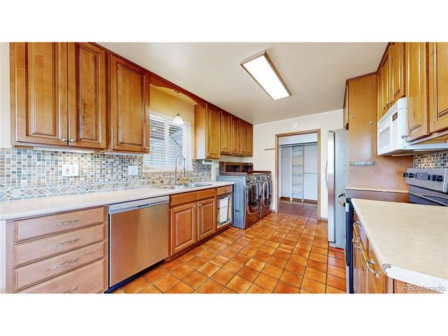 359 Quentin St, Aurora, CO 80011