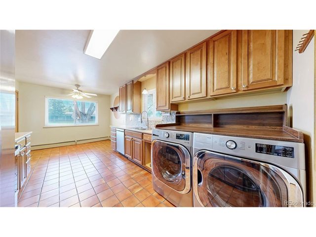 359 Quentin St, Aurora, CO 80011