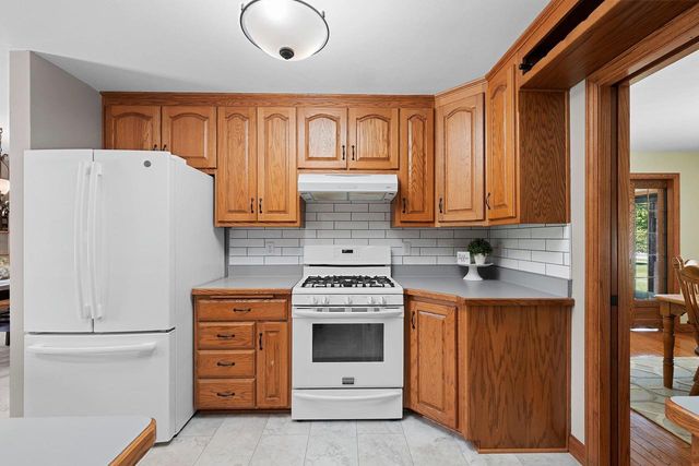 1009 BRILL ROAD, Kaukauna, WI 54130