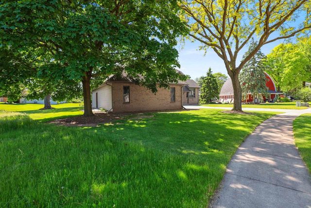 1009 BRILL ROAD, Kaukauna, WI 54130