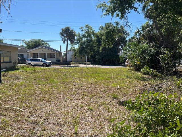 1104 N GARDEN STREET, Clearwater, FL 33755