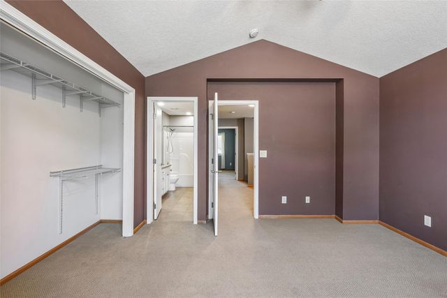 6800 Ashworth Road 305, West Des Moines, IA 50266