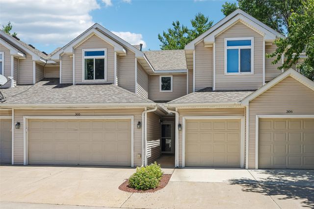6800 Ashworth Road 305, West Des Moines, IA 50266