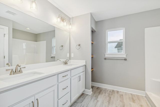 221 S Shay Rd, Andover, KS 67002