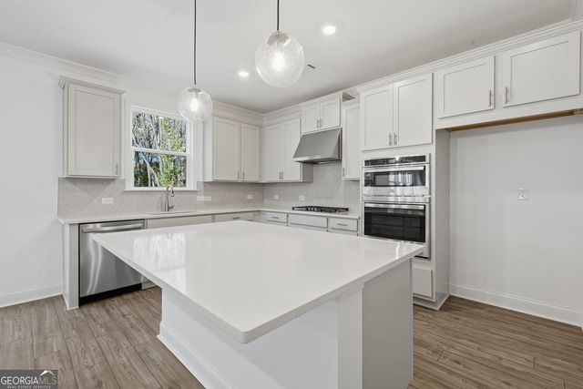 81 Bennett Farm Drive, Loganville, GA 30052