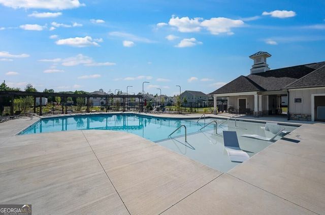 81 Bennett Farm Drive, Loganville, GA 30052