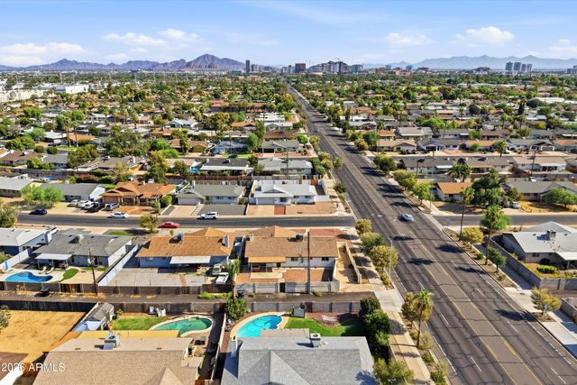2 W FAIRMONT Drive, Tempe, AZ 85282