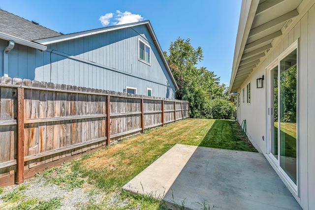 820 Garfield Street, Medford, OR 97501