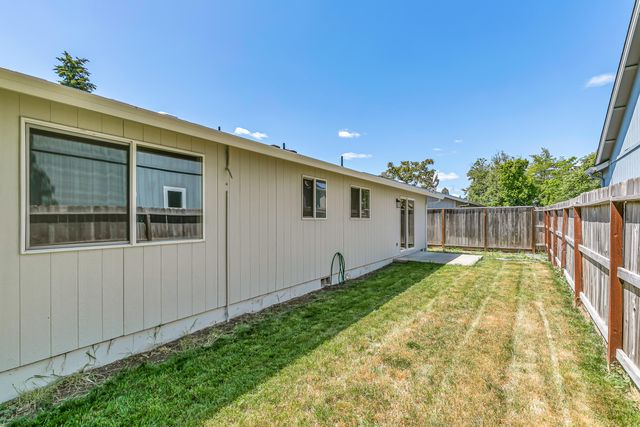 820 Garfield Street, Medford, OR 97501