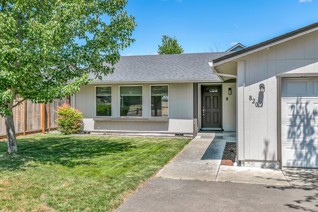 820 Garfield Street, Medford, OR 97501