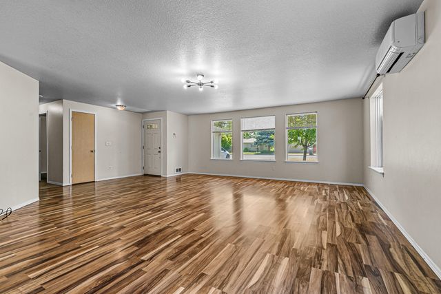 820 Garfield Street, Medford, OR 97501