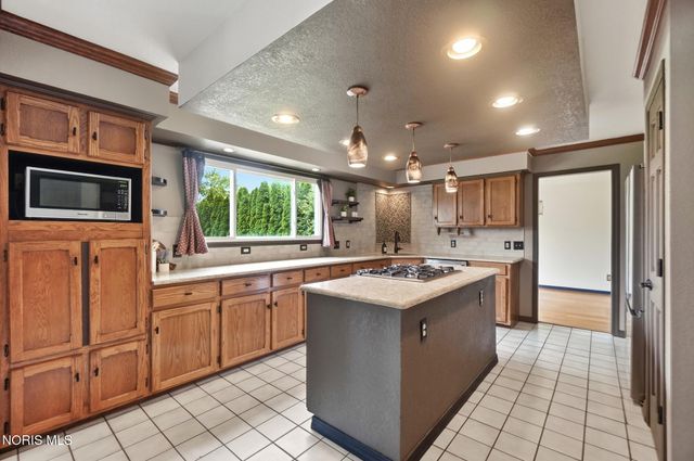 587 Rutledge Court, Perrysburg, OH 43551