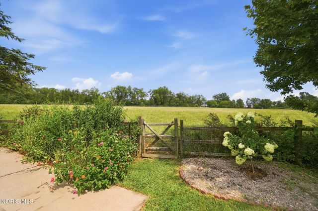 587 Rutledge Court, Perrysburg, OH 43551