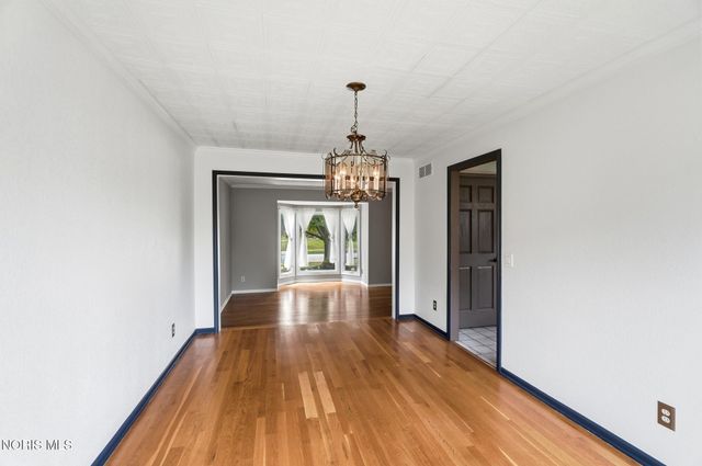 587 Rutledge Court, Perrysburg, OH 43551
