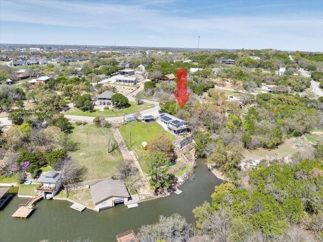 1011 Hidden Cove Trail, Granbury, TX 76049