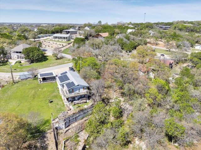 1011 Hidden Cove Trail, Granbury, TX 76049