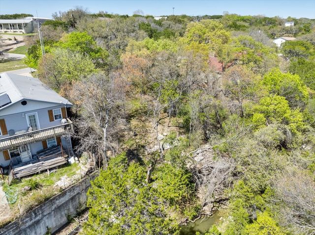 1011 Hidden Cove Trail, Granbury, TX 76049